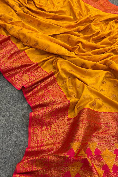 Load image into Gallery viewer, Mellifluous Yellow Soft Banarasi Silk Saree With Denouement Blouse Piece
