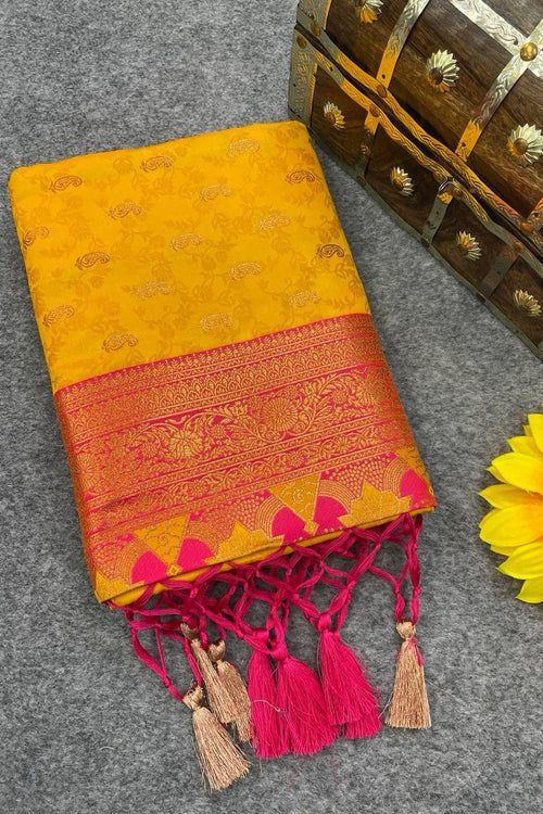 Load image into Gallery viewer, Mellifluous Yellow Soft Banarasi Silk Saree With Denouement Blouse Piece
