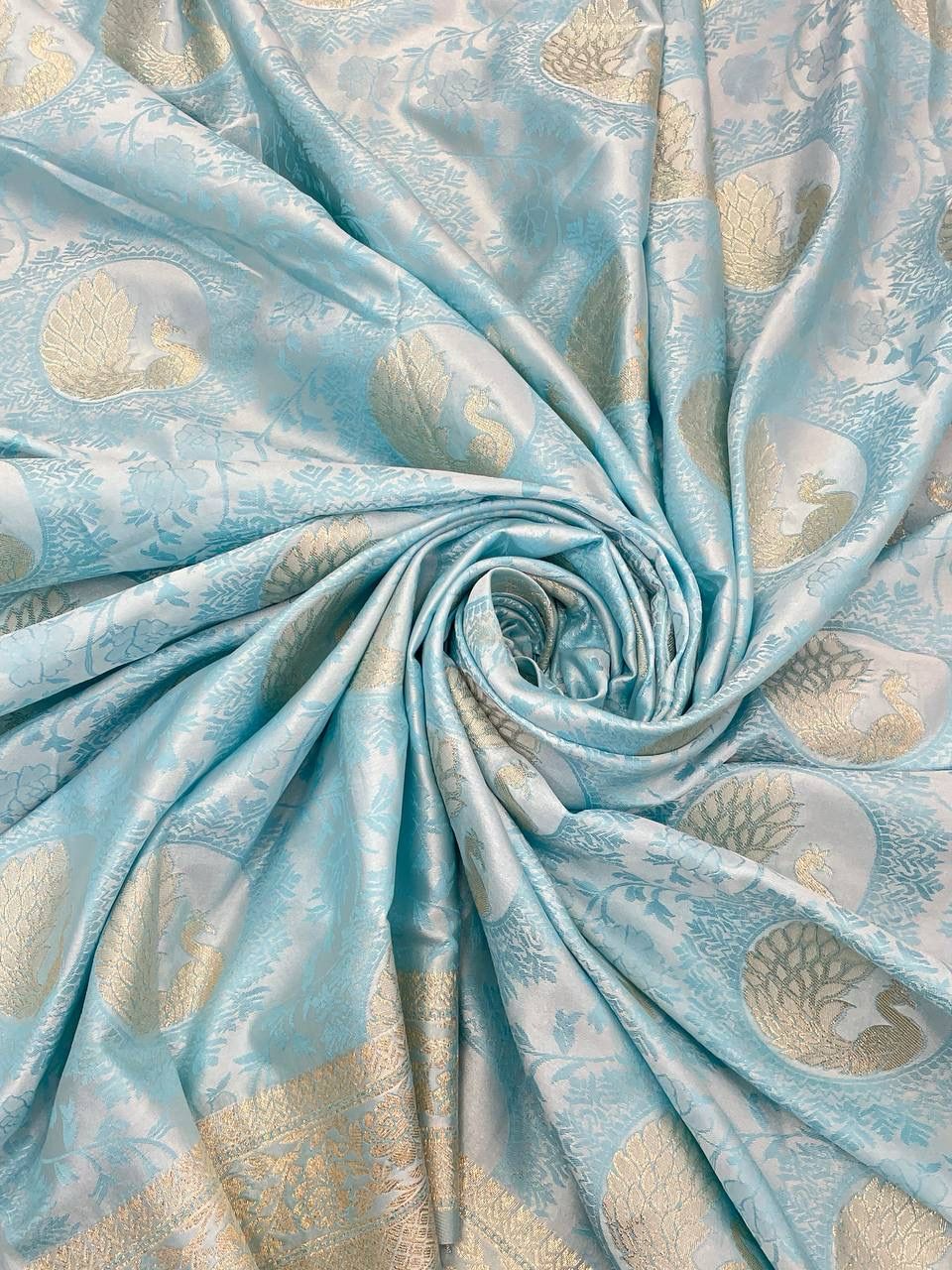 Lassitude Sky Soft Banarasi Silk Saree With Jubilant Blouse Piece