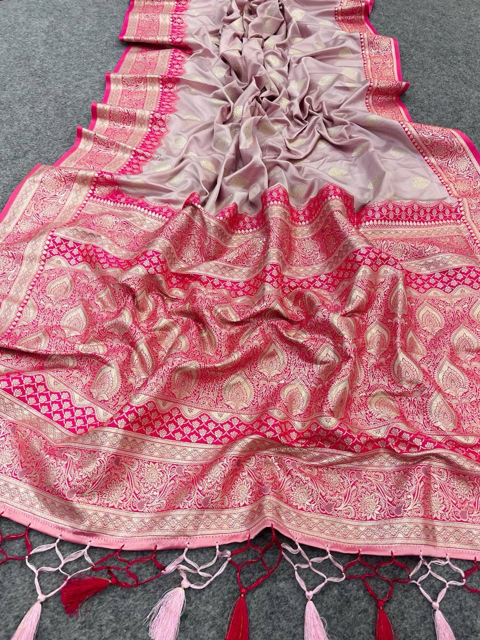 Tempting Baby Pink Soft Banarasi Silk Saree With Charismatic Blouse Piece