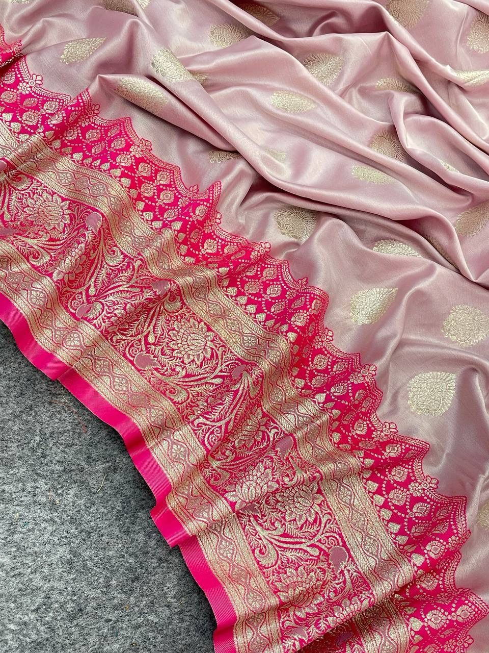 Tempting Baby Pink Soft Banarasi Silk Saree With Charismatic Blouse Piece