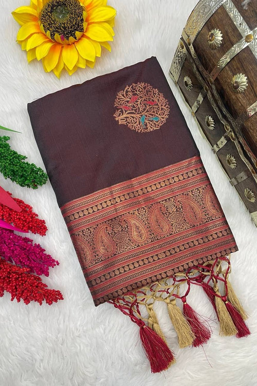 Load image into Gallery viewer, Imbrication Brown Soft Banarasi Silk Saree With Enthralling Blouse Piece
