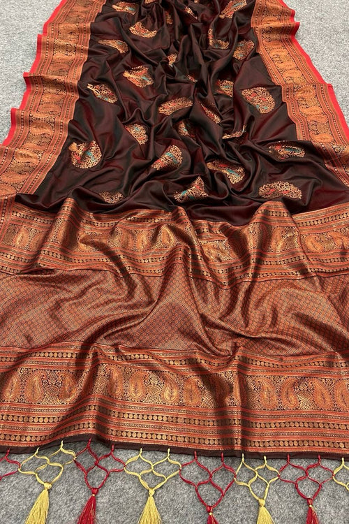 Load image into Gallery viewer, Imbrication Brown Soft Banarasi Silk Saree With Enthralling Blouse Piece
