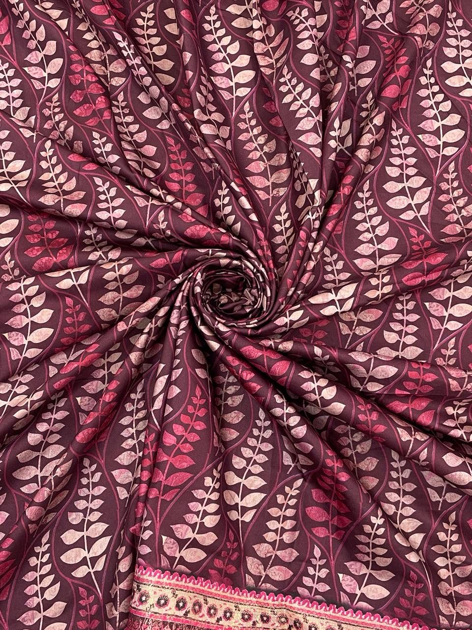 Beauteous Purple Digital Printed Dola Silk Saree With Scintillating Blouse Piece