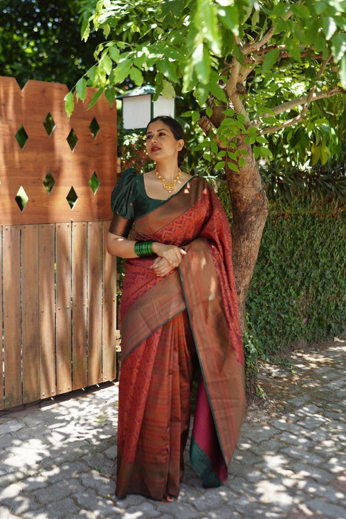 Load image into Gallery viewer, Gleaming Maroon Soft Silk Saree With Charming Blouse Piece
