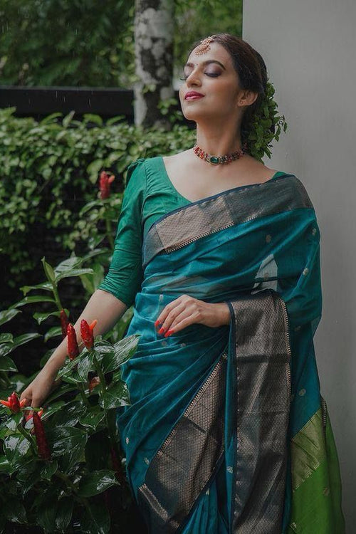 Load image into Gallery viewer, Serendipity Rama Soft Silk Saree With Ravishing Blouse Piece
