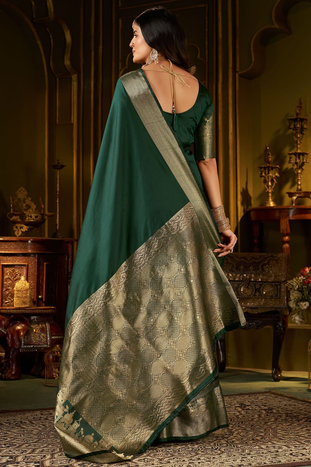 Blissful Dark Green Pure Banarasi Silk Saree With Capricious Blouse Piece