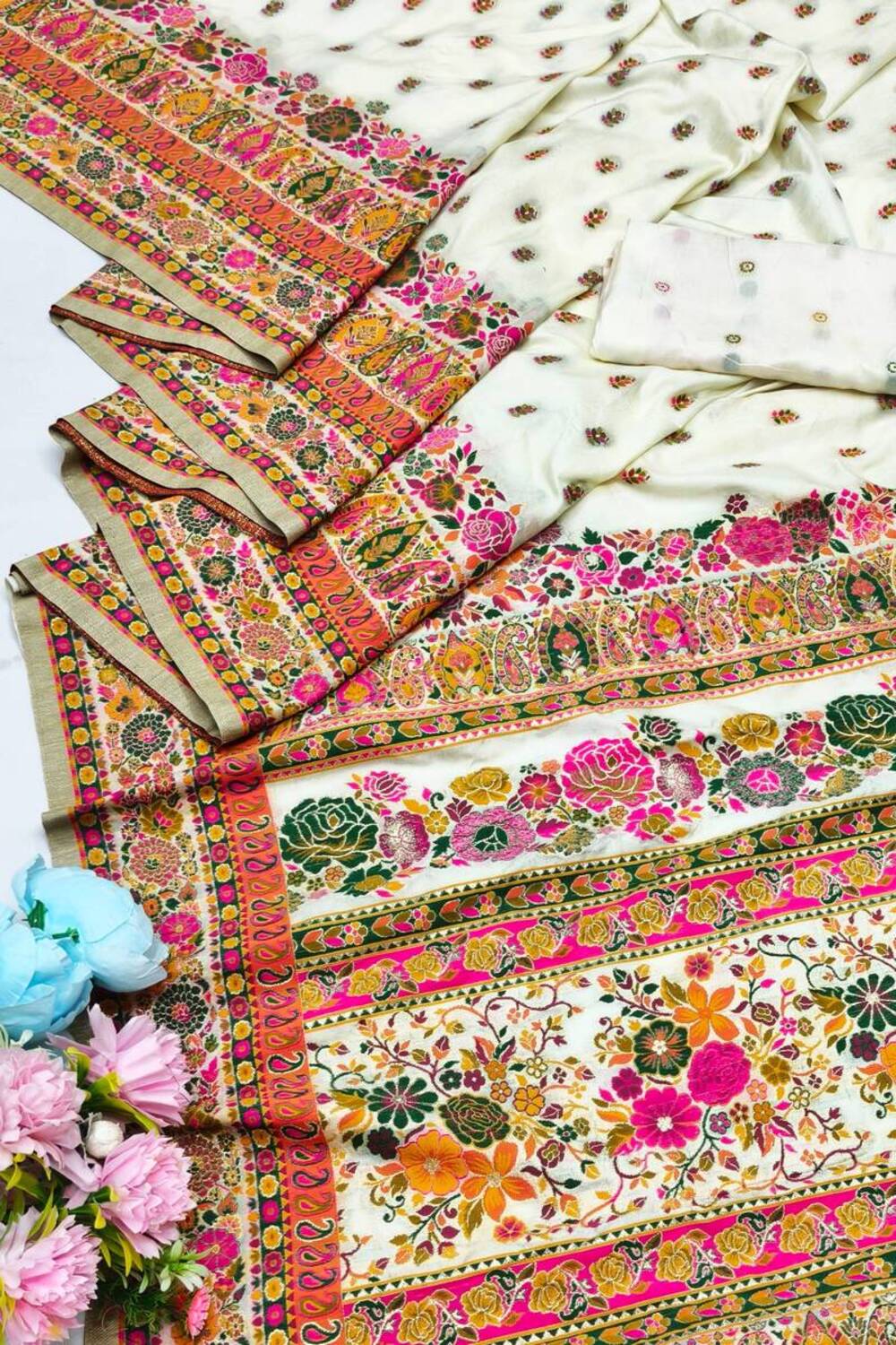 Majesty Beige Nylon Dola Pashmina Saree With Innovative Blouse Piece