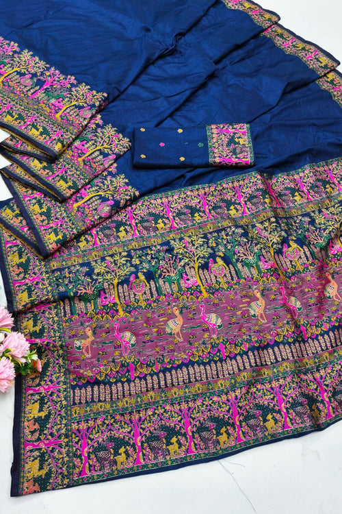 Load image into Gallery viewer, Symmetrical Navy Blue Nylon Dola Pashmina Saree With Propinquity Blouse Piece
