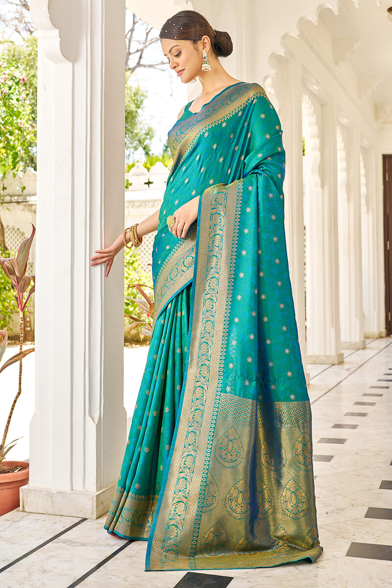 Preferable Rama Kanjivaram Silk Saree With Majesty Blouse Piece