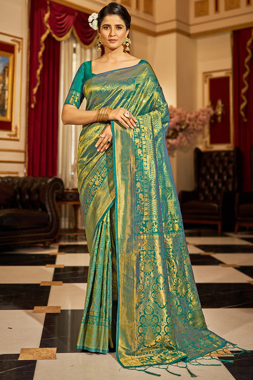 Load image into Gallery viewer, Demure Rama Kanjivaram Silk Saree With Evocative Blouse Piece
