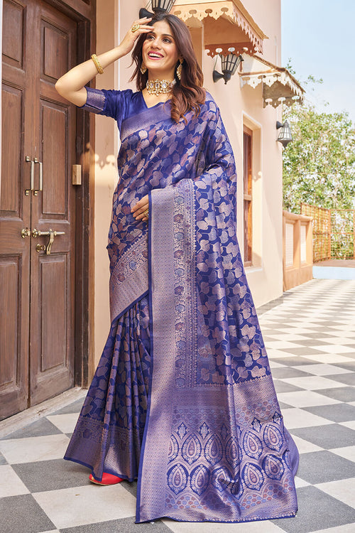 Load image into Gallery viewer, Blissful Navy Blue Kanjivaram Silk Saree With Chatoyant Blouse Piece
