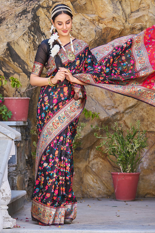 Load image into Gallery viewer, Groovy Black Pashmina saree With Scrumptious Blouse Piece
