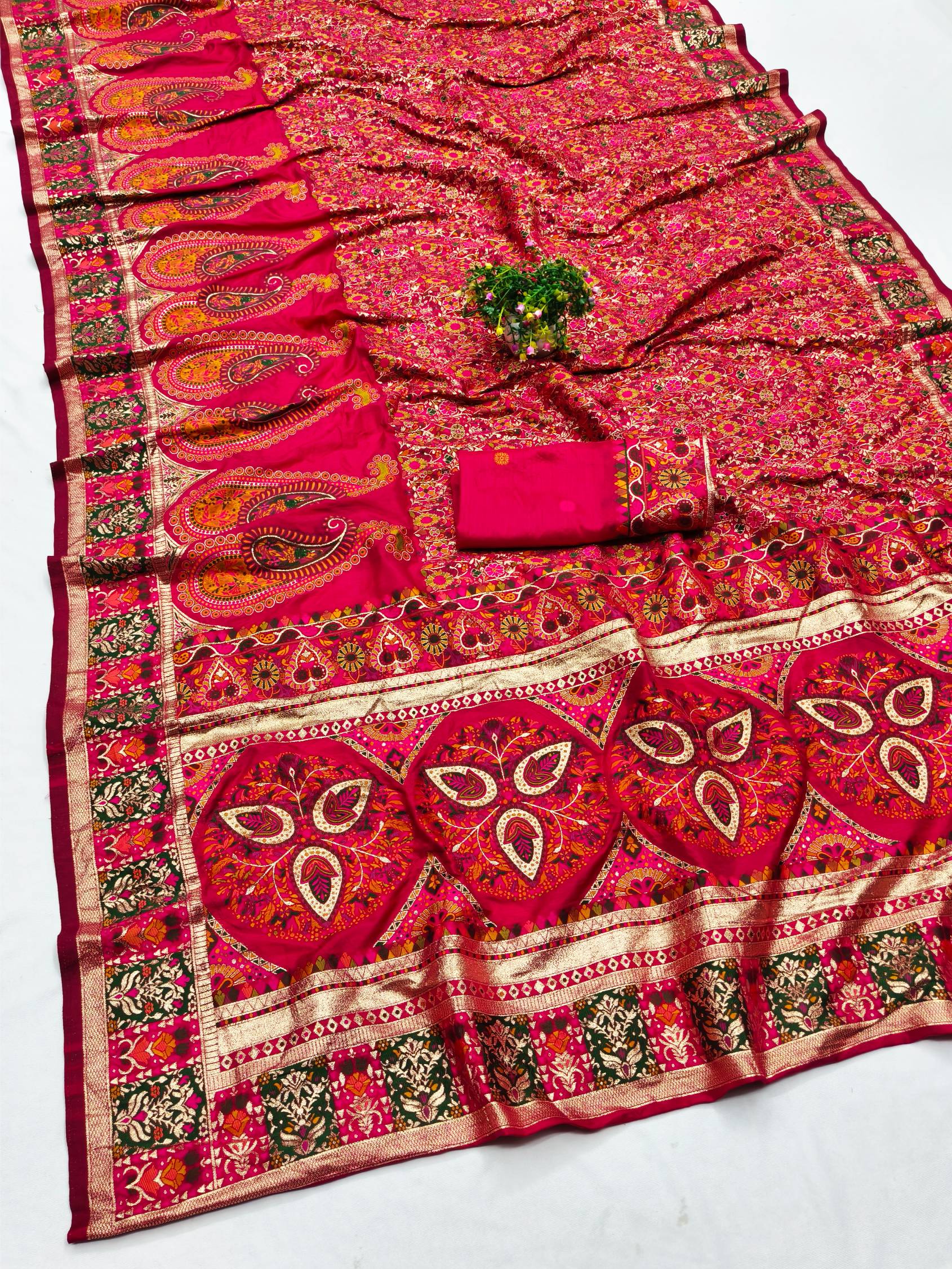 Demure Dark Pink Nylon Dola Pashmina Saree With Sophisticated Blouse Piece