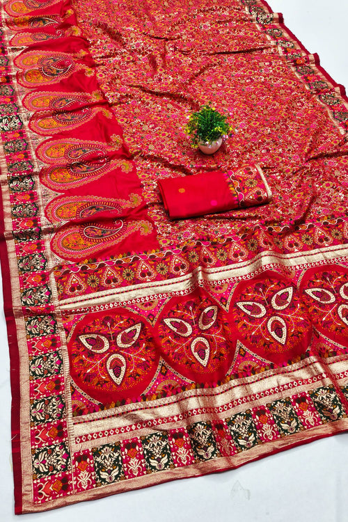 Load image into Gallery viewer, Adoring Red Nylon Dola Pashmina Saree With Designer Blouse Piece
