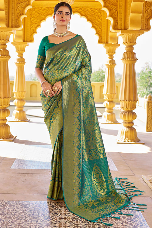 Load image into Gallery viewer, Sumptuous Rama Kanjivaram Silk Saree With Splendorous Blouse Piece
