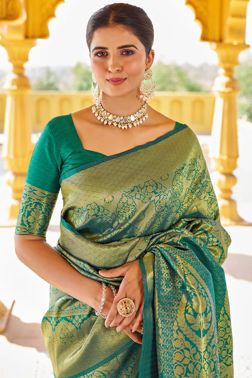 Load image into Gallery viewer, Sumptuous Rama Kanjivaram Silk Saree With Splendorous Blouse Piece
