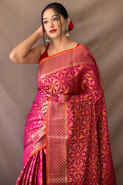 Majestic Dark Pink Patola Silk Saree with Alluring Blouse Piece