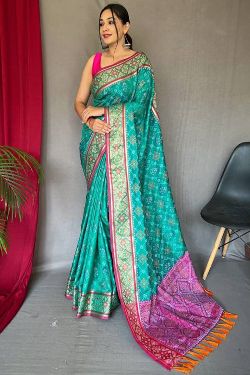 Serendipity Turquoise Patola Silk Saree with Luxuriant Blouse Piece