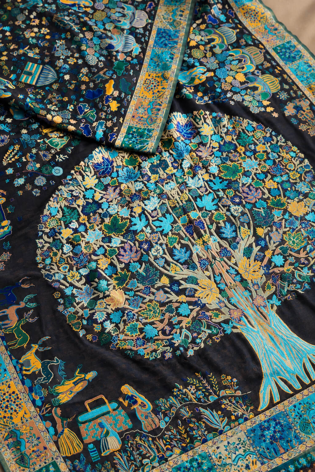 Sensational Black Pashmina Saree With Inspiring Blouse Piece