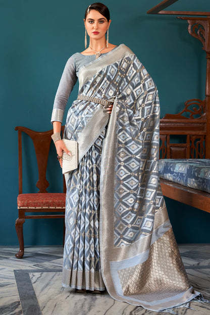 Scintillating Grey Cotton Silk Saree With Blooming Blouse Piece
