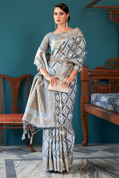 Scintillating Grey Cotton Silk Saree With Blooming Blouse Piece