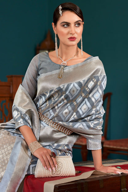 Scintillating Grey Cotton Silk Saree With Blooming Blouse Piece