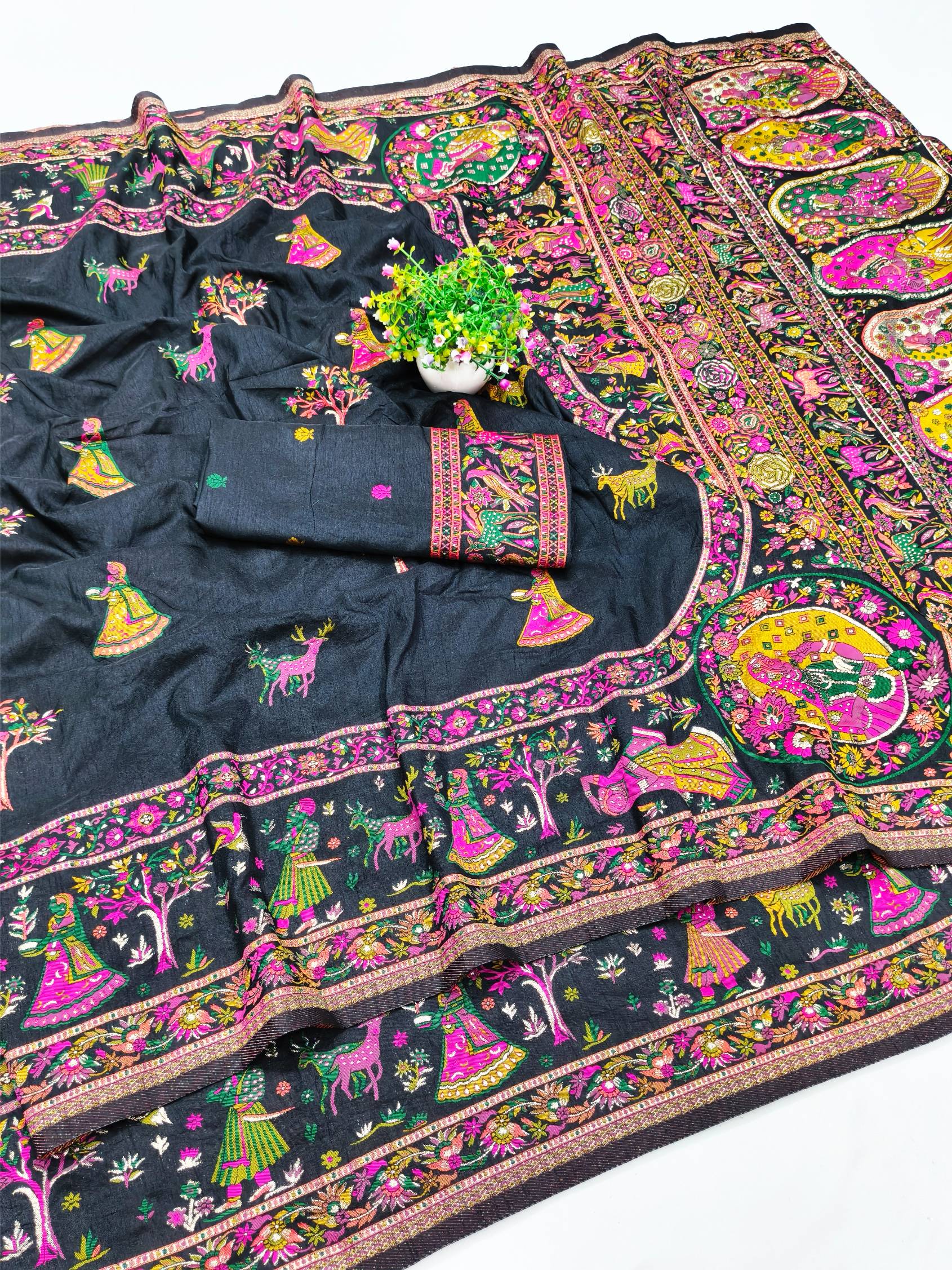 Confounding Black Nylon Dola Pashmina Saree With Scintillating Blouse Piece