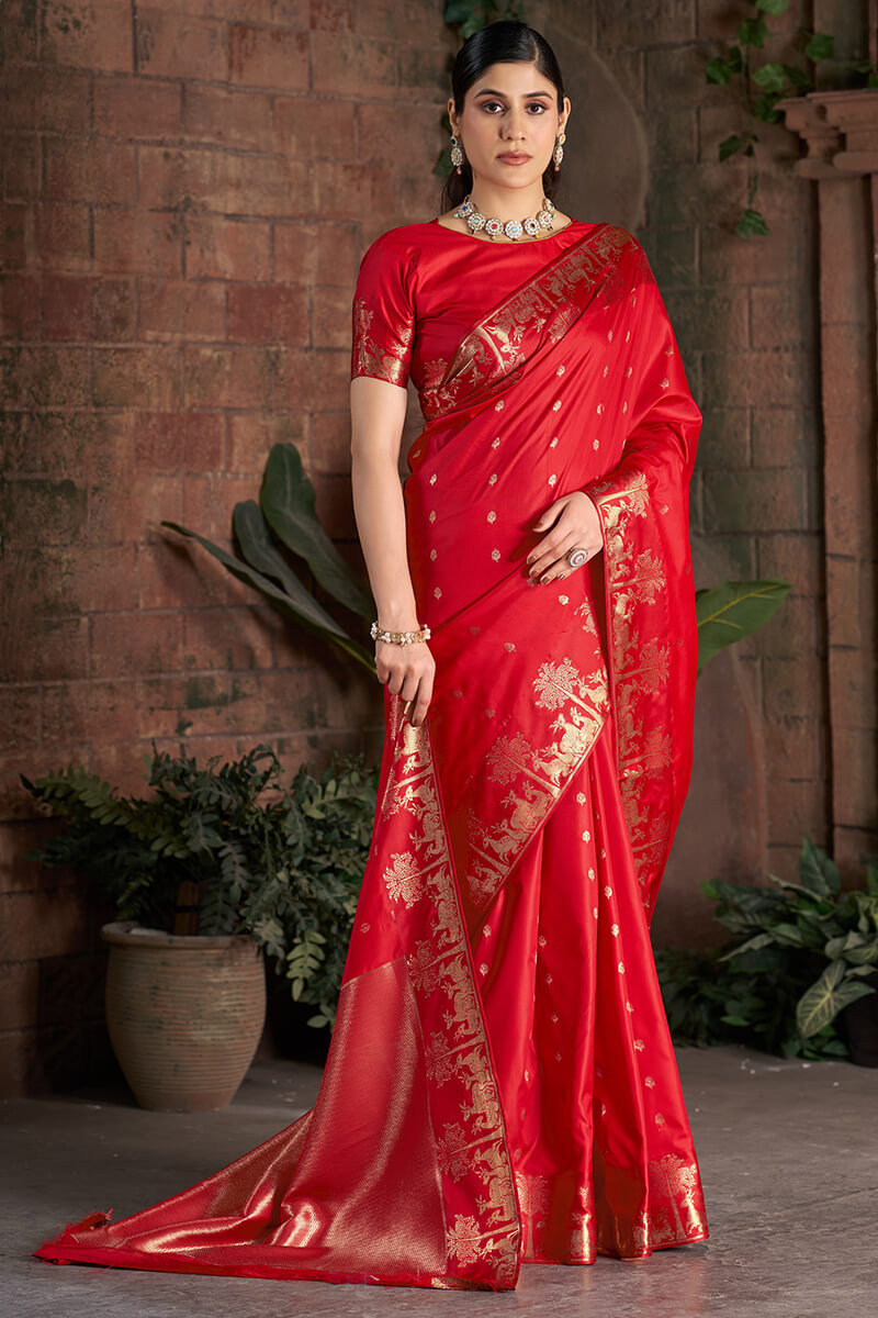 Delightful Red Pure Zari Weaving Banarasi Silk Saree With Ephemeral Blouse Piece