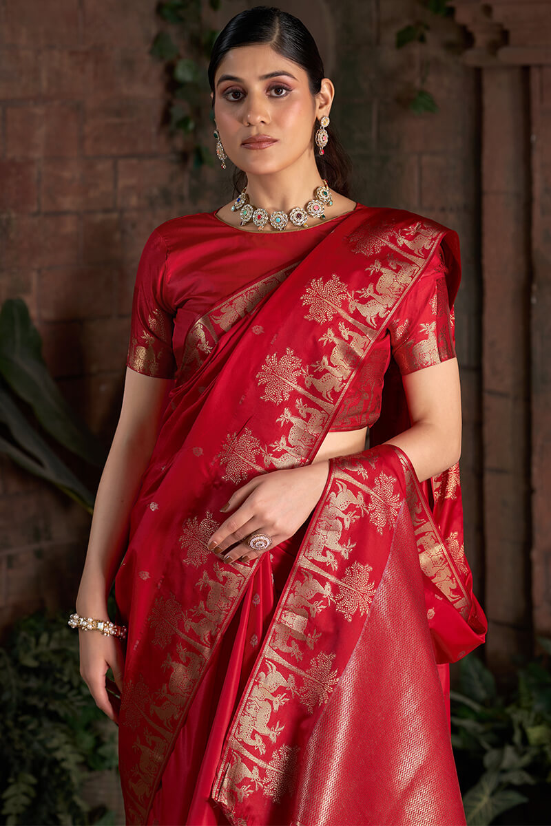 Delightful Red Pure Zari Weaving Banarasi Silk Saree With Ephemeral Blouse Piece