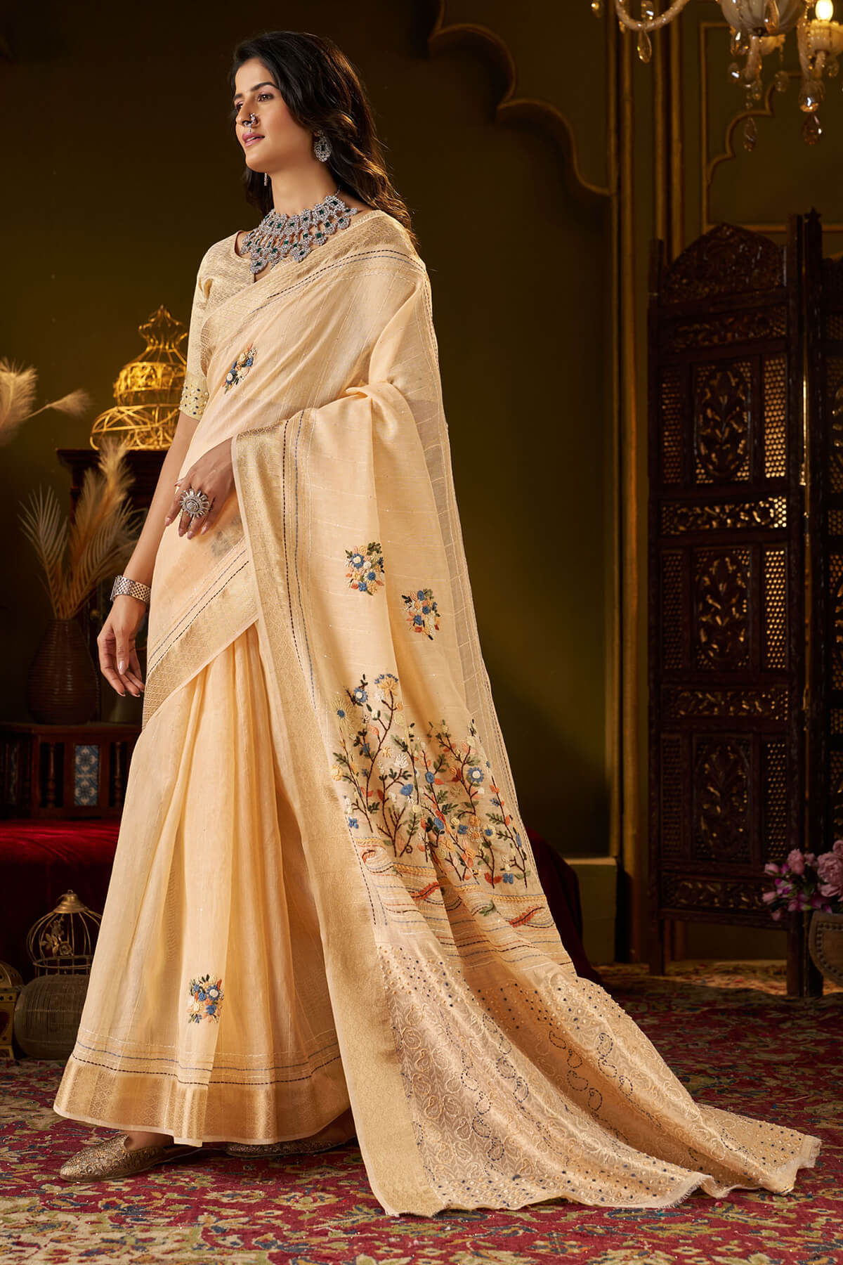 Alluring Peach Handwork Linen Silk Saree With Comely Blouse Piece