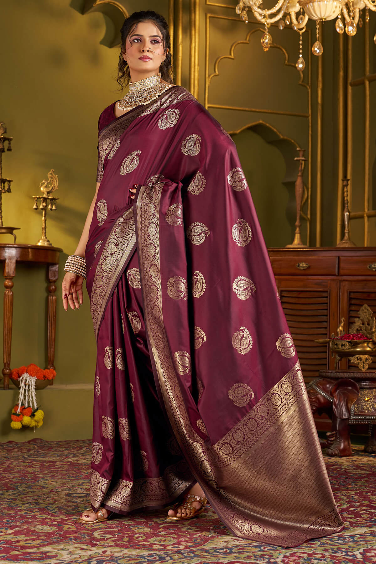 Snazzy Maroon Pure Banarasi Silk Saree With Smashing Blouse Piece