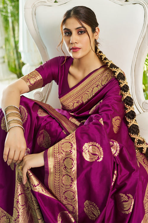 Load image into Gallery viewer, Incredible Purple Soft Banarasi Silk Saree With Enamoring Blouse Piece
