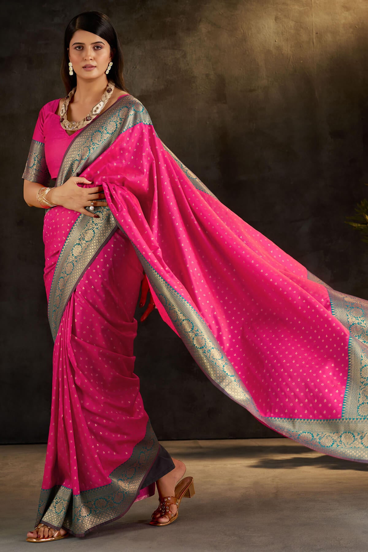 Scintilla Dark Pink Pure Banarasi Silk Saree With Fancifull Blouse Piece
