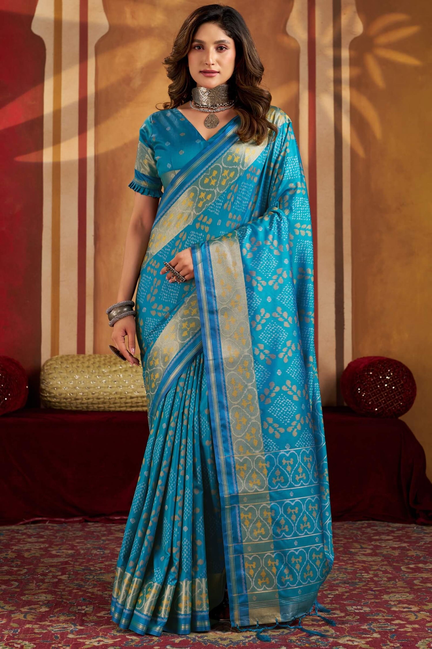 Transcendent Firozi Patola Silk Saree with Elegant Blouse Piece