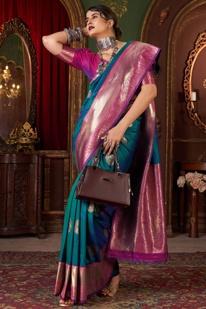 Engrossing Rama Pure Zari Weaving Banarasi Silk Saree With Symmetrical Blouse Piece