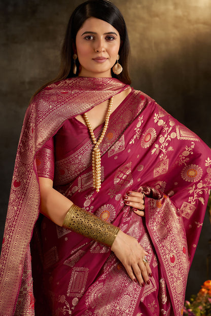 Unique Dark Pink Pure Banarasi Silk Saree With Outstanding Blouse Piece