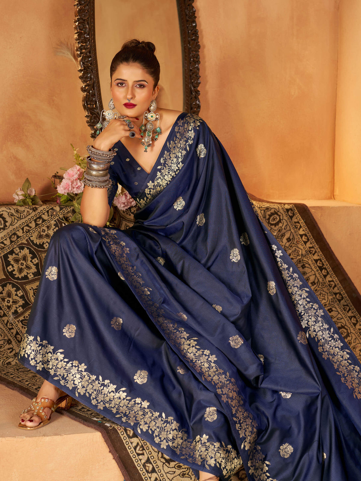 Artistic Navy Blue Pure Banarasi Silk Saree With Nebula Blouse Piece