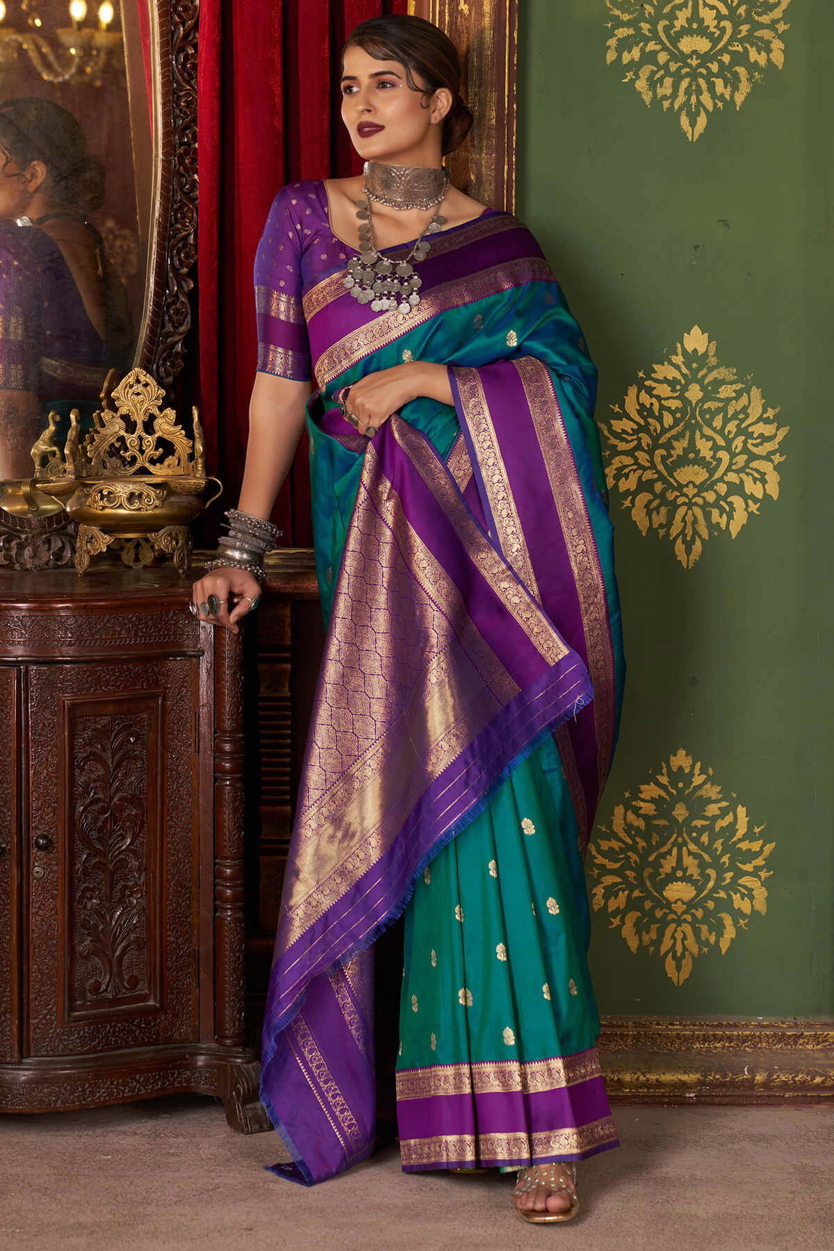 Grandiose Rama Pure Zari Weaving Banarasi Silk Saree With Stunner Blouse Piece
