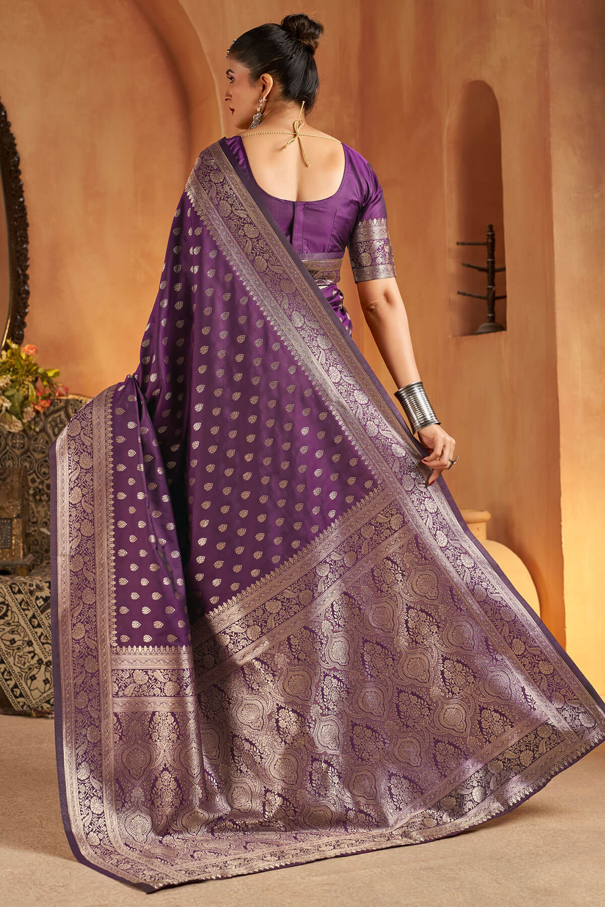 Alluring Purple Pure Banarasi Silk Saree With Sempiternal Blouse Piece