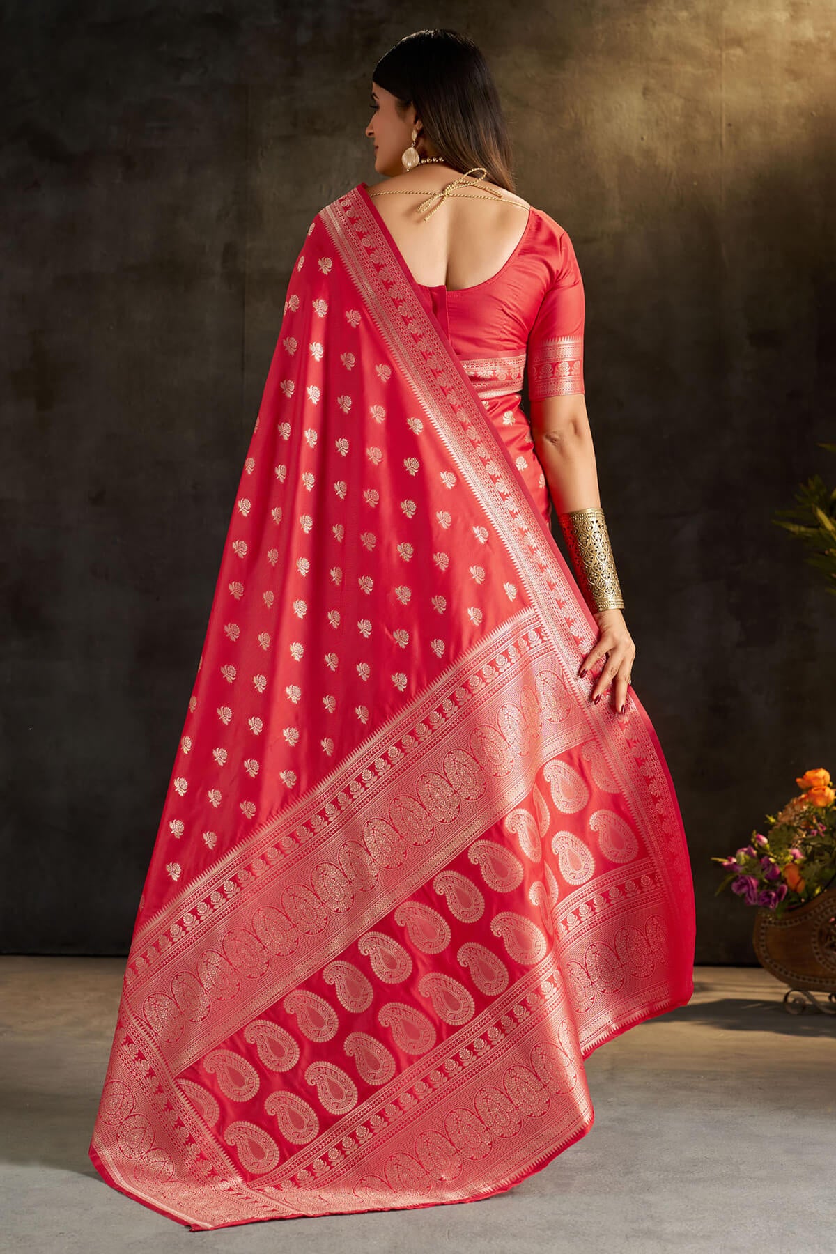 Pretty Red Pure Banarasi Silk Saree With Designer Blouse Piece