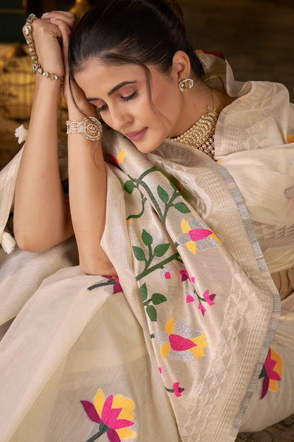 Breathtaking Beige Cotton Silk Saree With Delectable Blouse Piece