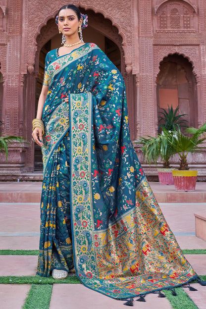 Staggering Rama Paithani Silk Saree With Conflate Blouse Piece