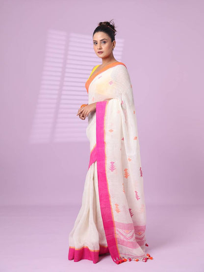 Phenomenal Off White Handloom Cotton Silk Saree With Evanescent Blouse Piece