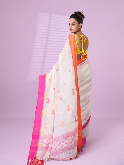 Phenomenal Off White Handloom Cotton Silk Saree With Evanescent Blouse Piece