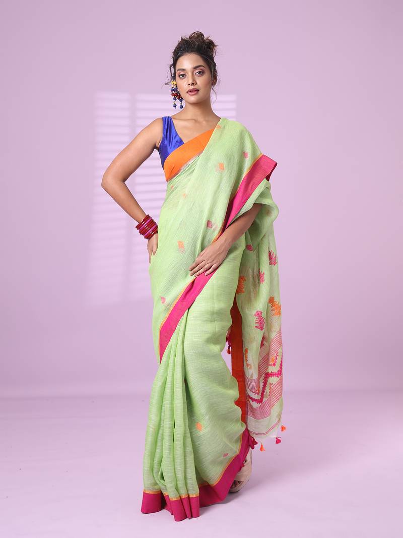Comely Pista Handloom Cotton Silk Saree With Quintessential Blouse Piece