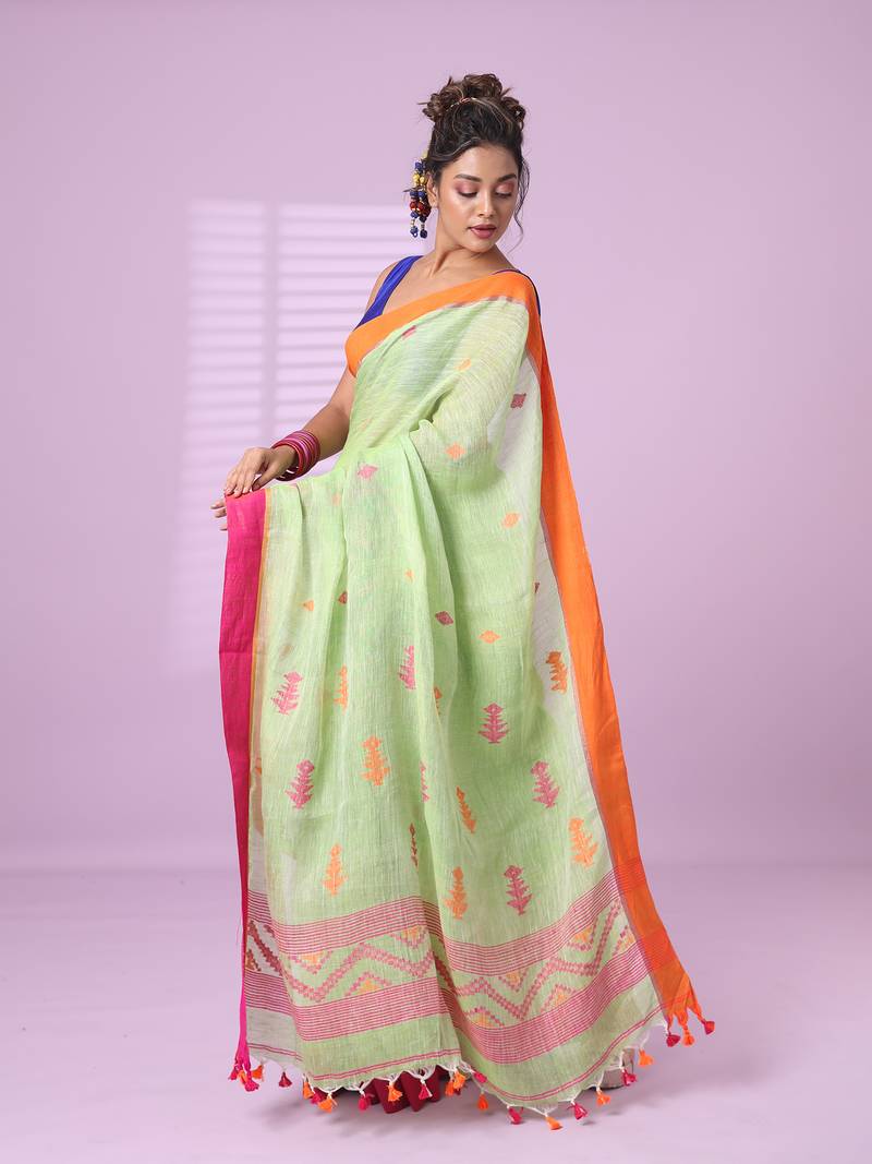 Comely Pista Handloom Cotton Silk Saree With Quintessential Blouse Piece