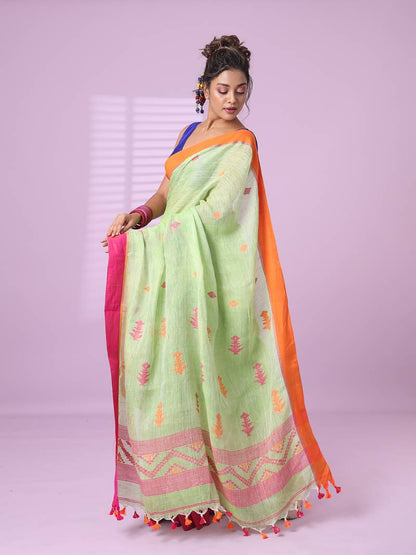 Comely Pista Handloom Cotton Silk Saree With Quintessential Blouse Piece