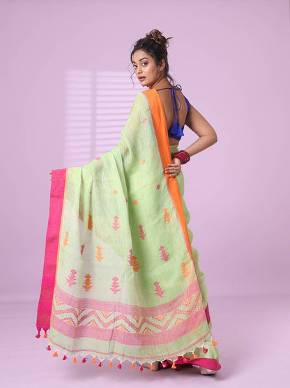 Comely Pista Handloom Cotton Silk Saree With Quintessential Blouse Piece