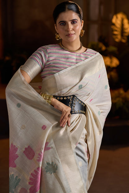 Beauteous Beige Cotton Silk Saree With Transcendent Blouse Piece